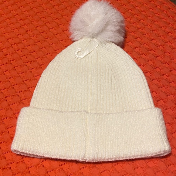 NWT White Beanie with Colorful 'MERRY' Design - Picture 2 of 3